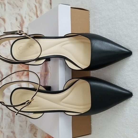 New Jessica Simpson Nazeli 3 Pumps - Picture 7 of 9